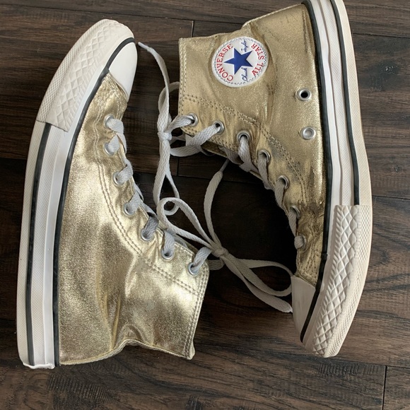 gold converse size 3